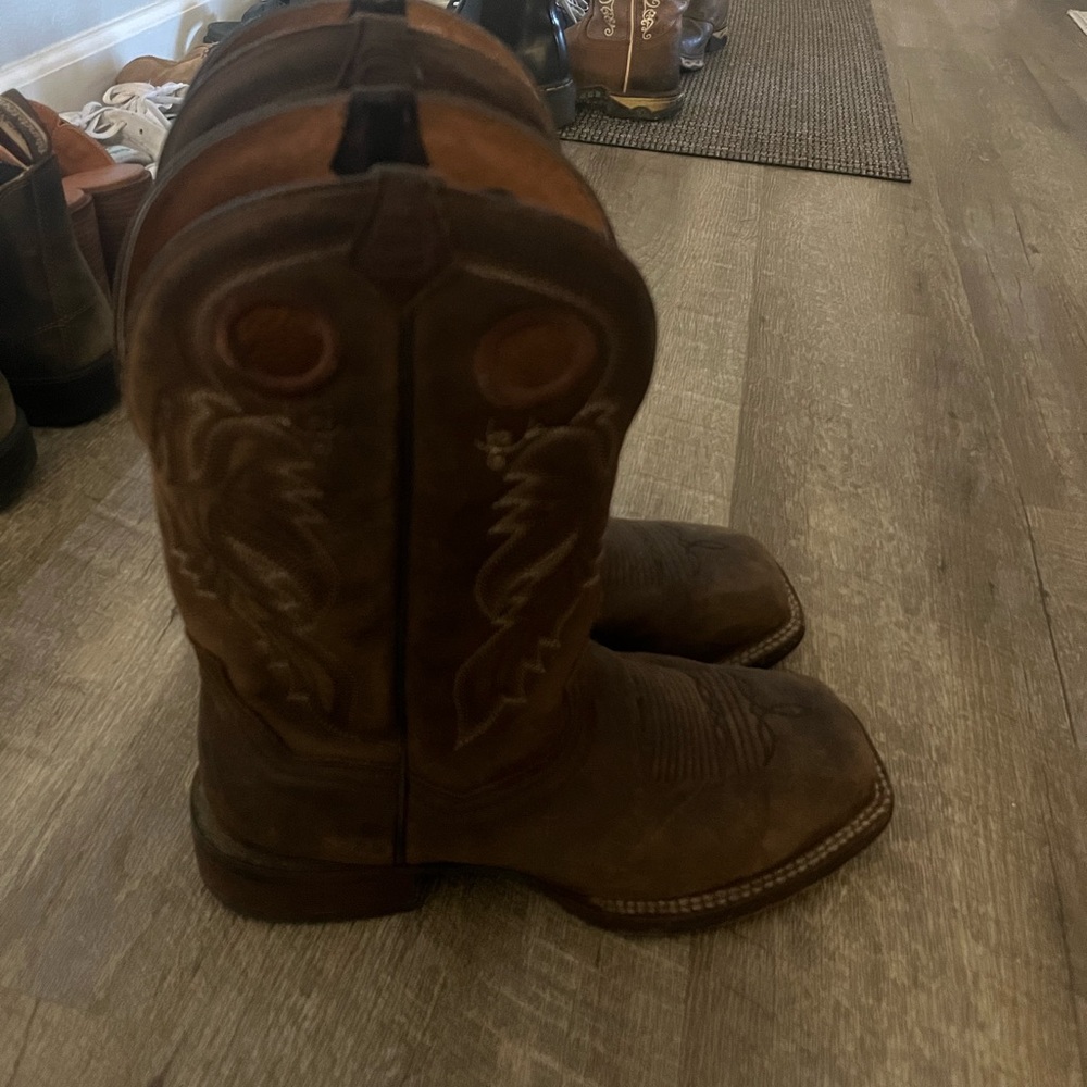 Cowboy boots 🤠